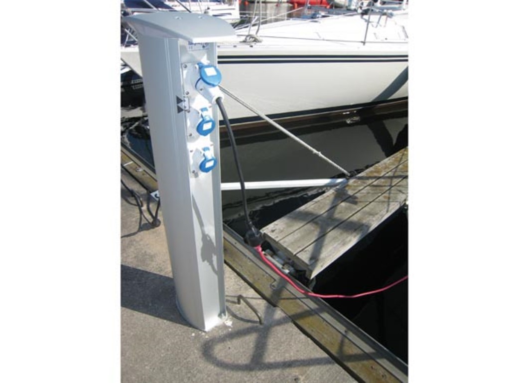 Verloopkabel, H07RN-F 3G2.5, 0.4 m, 16 A/230 V, 3680 W, CEE naar type E